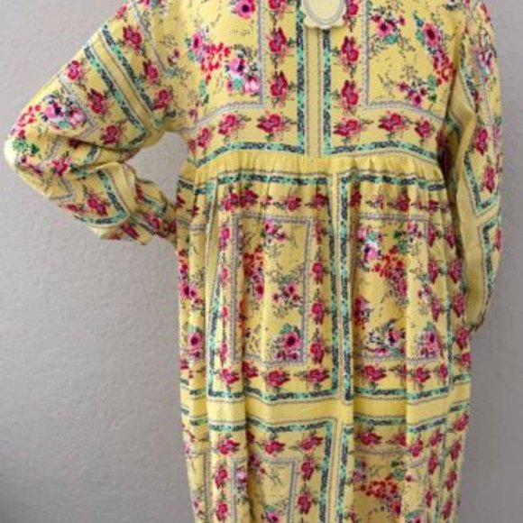Light Lemon Plus Size Tunic Size LAST ONE!!!!!!!!! - Picture 6 of 8